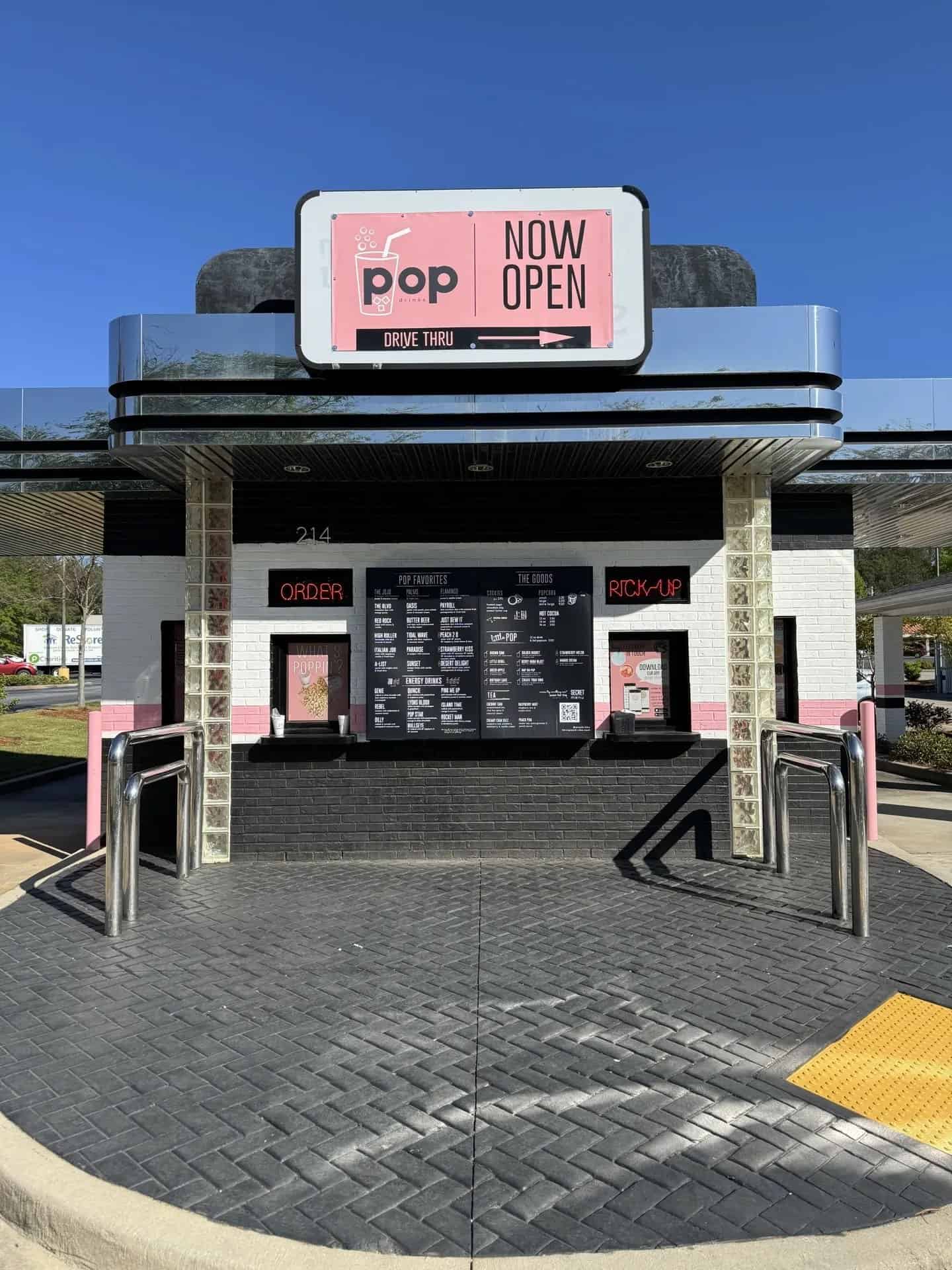 Post image for Newnan GA Freestanding Double Drive Thru Soda Franchise Restaurant for Sale – Absentee Owner – Keep or Convert